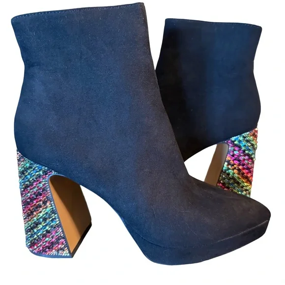 Betsey Johnson NWOT Stunning Black Ankle Boots Multicolor Rhinestone Heel (SH36) - Picture 3 of 9